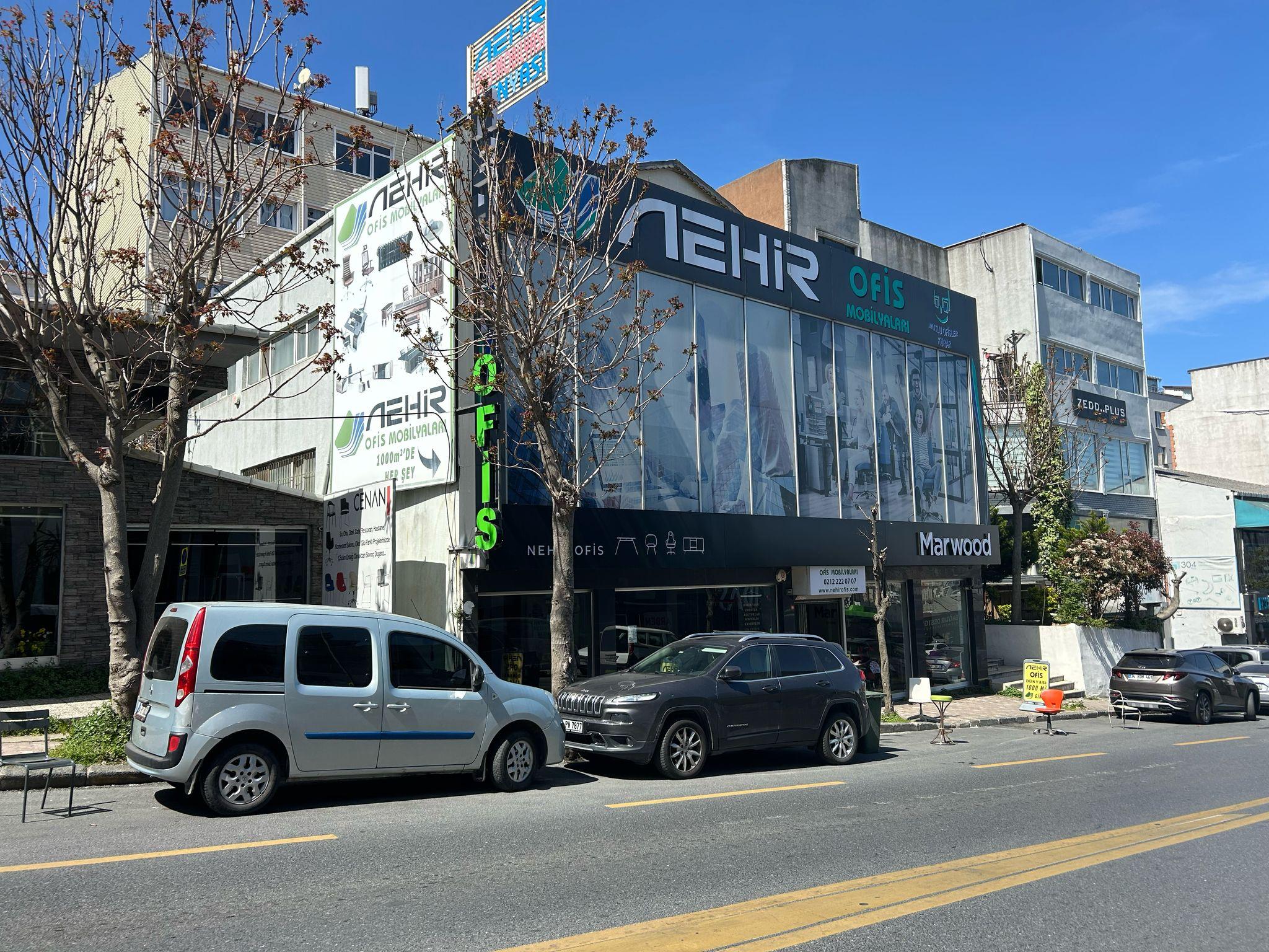 Nehir Ofis Mobilyaları’ndan Öğrenci Kürsüsü’ne Konfor Desteği