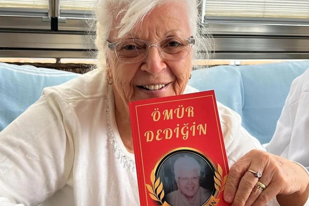 Kocaeli'de 84 yaşında ikinci kitabını çıkardı