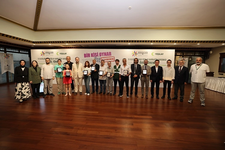 Yeşilay'ın 9'uncu Uluslarası Karikatür Yarışması'nda ödüller sahiplerini buldu