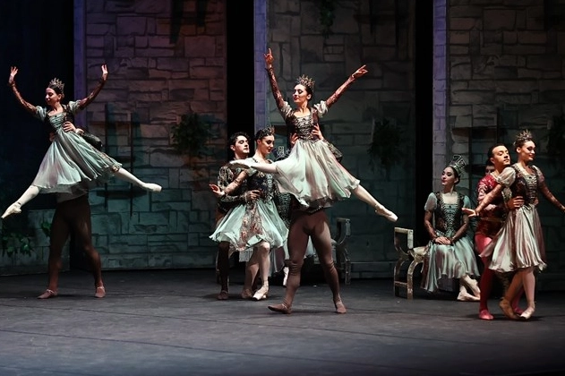 Denizli’de Opera ve Bale Günleri ‘Kuğu Gölü’ ile görkemli final yaptı